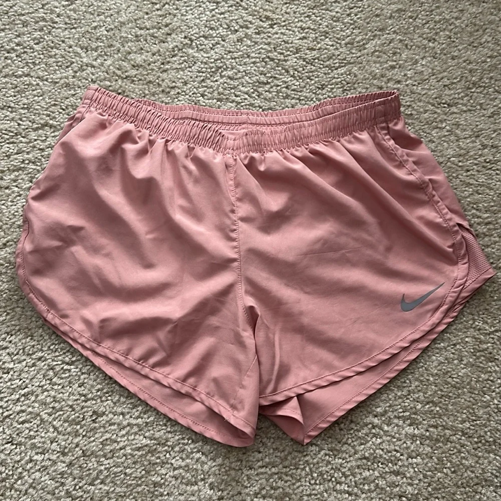 Nike Dry Fit Light Pink Workout Shorts, Women’s Medium - Picture 1 of 8
